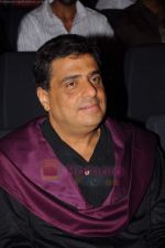 Ronnie Screwvala at Whistling Woods 4th convocation ceremony in St Andrews on 18th July 2011 (52).JPG